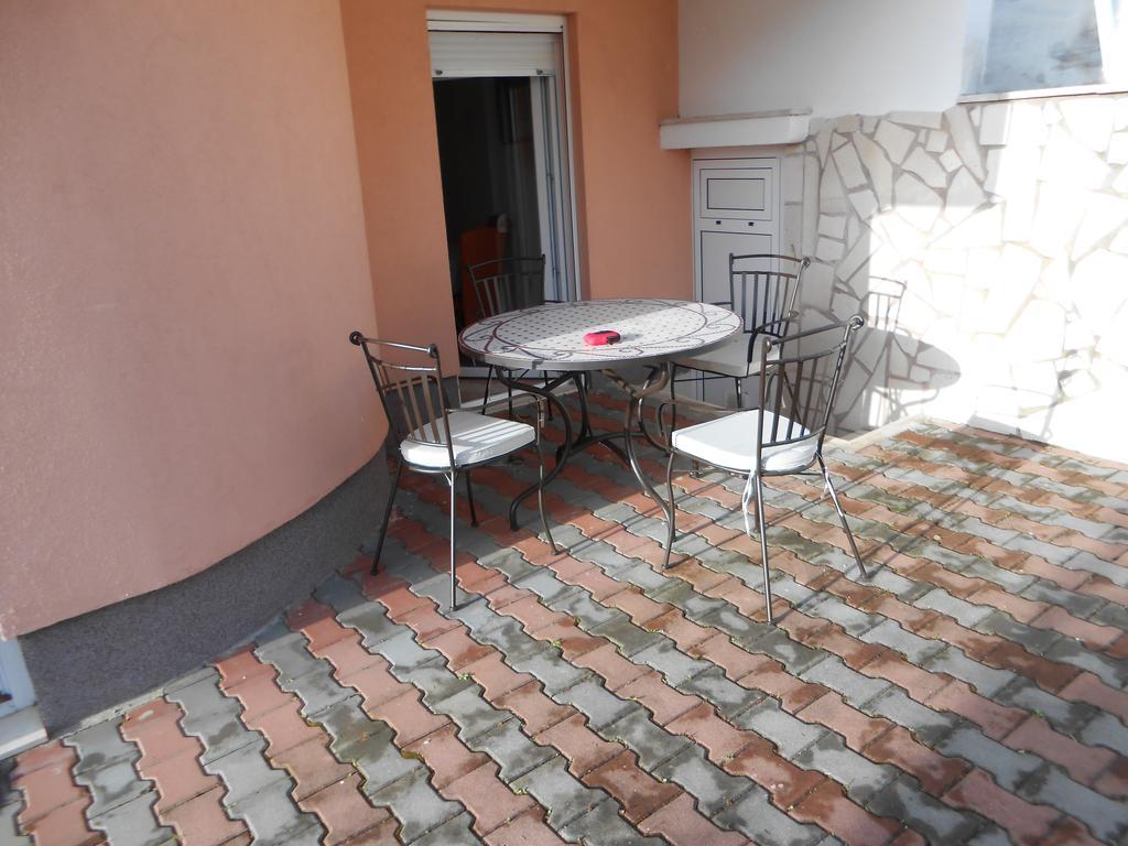 Apartments Luvi Trogir Room photo