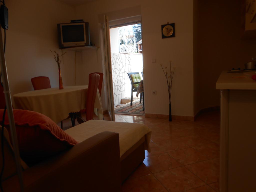 Apartments Luvi Trogir Room photo